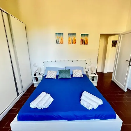 아파트 Relax & Design A Pochi Passi Dalla Stazione *